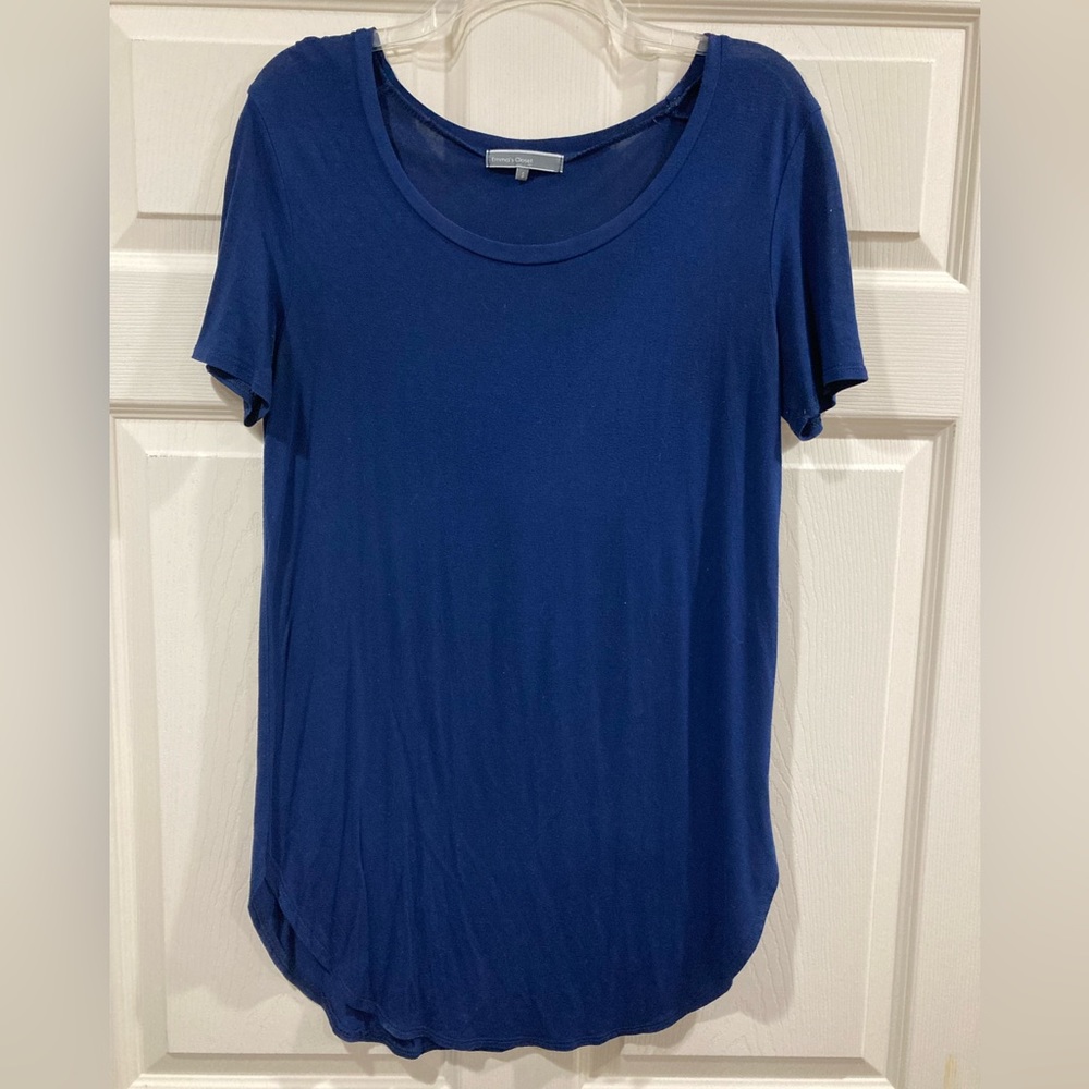 Emma’s Closet Blue Flowy Top Size Small